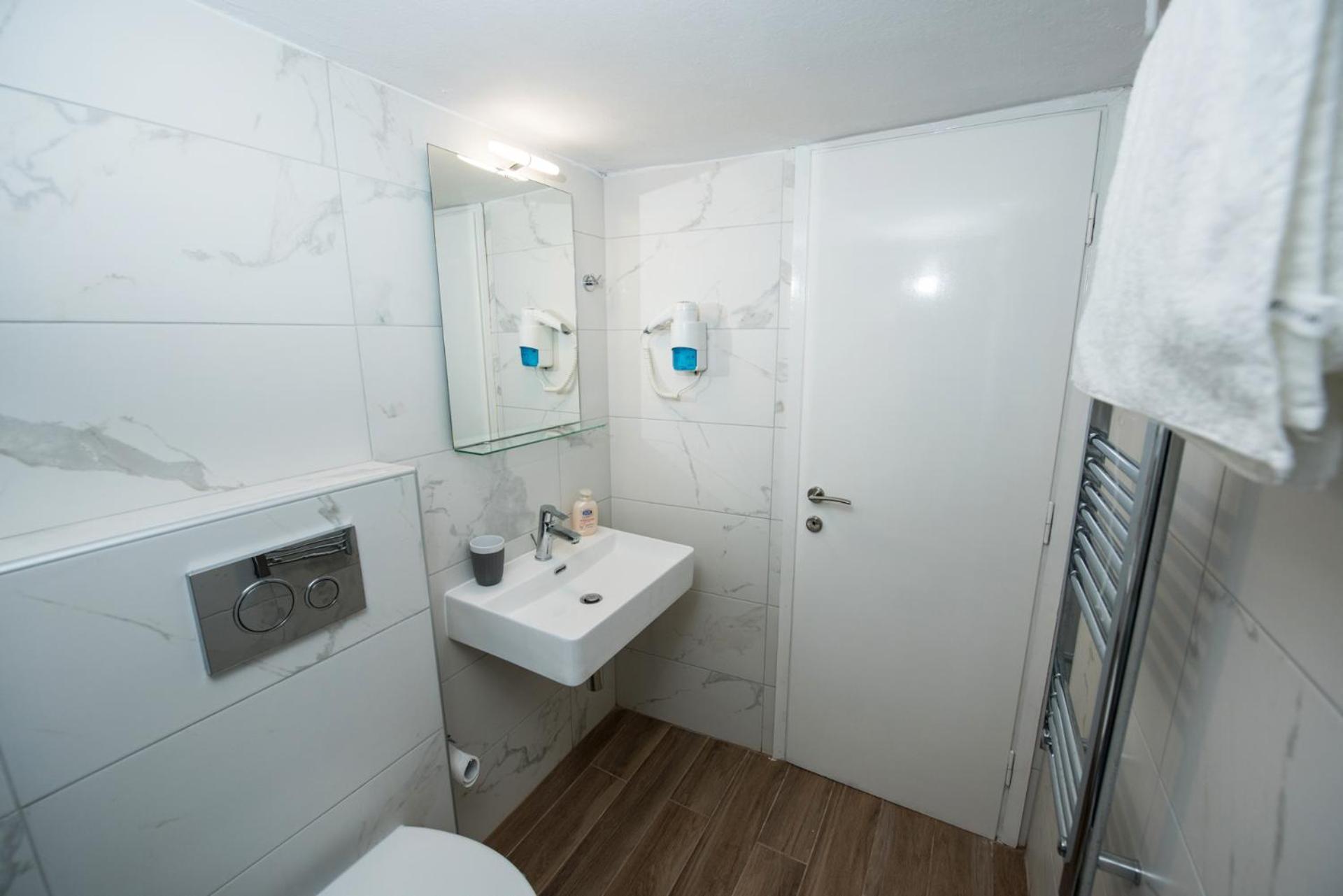 סלוניקי Artemis Luxury Apartment מראה חיצוני תמונה
