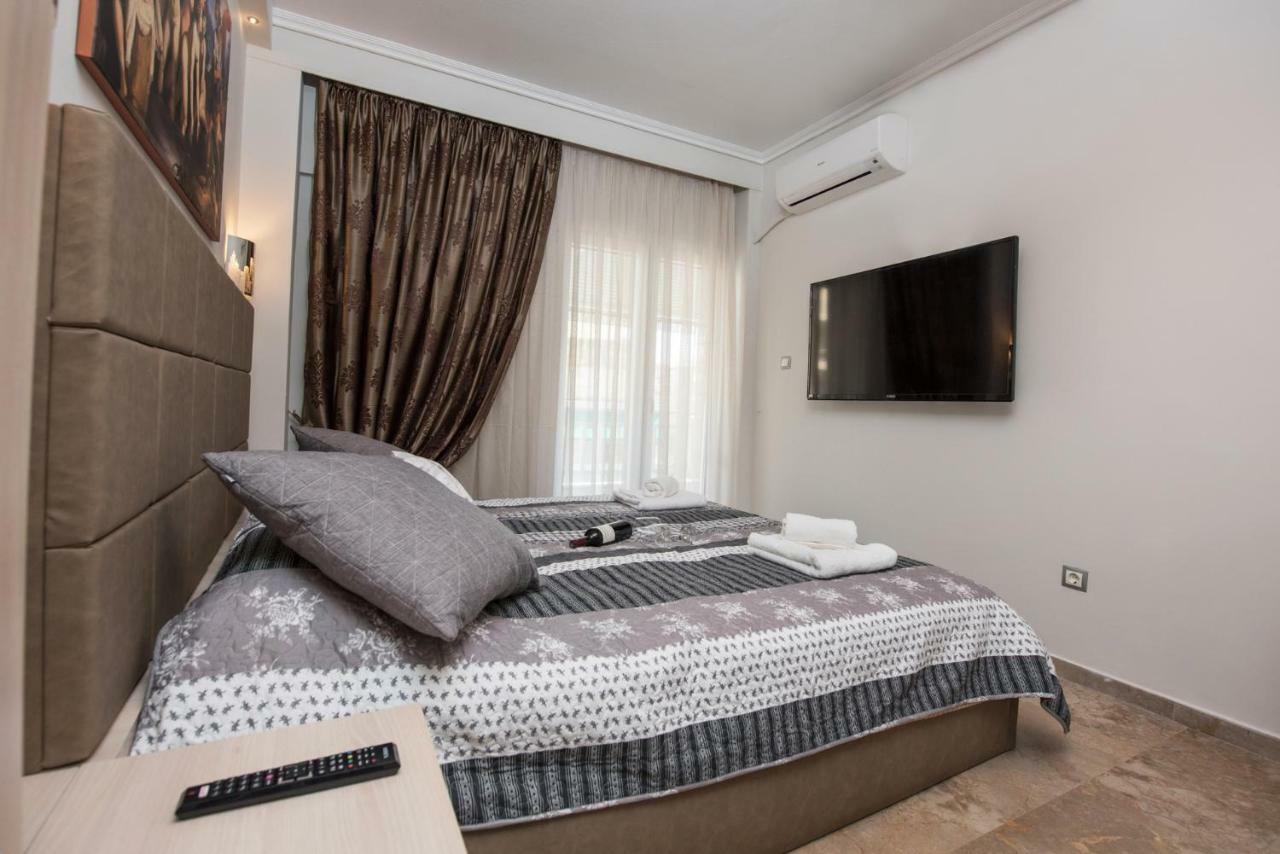 סלוניקי Artemis Luxury Apartment מראה חיצוני תמונה