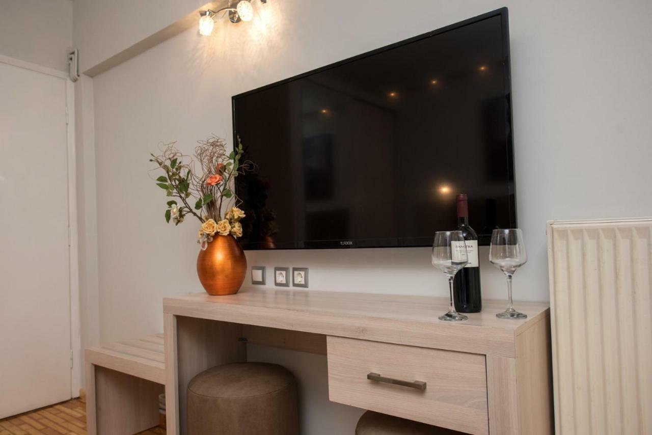 סלוניקי Artemis Luxury Apartment מראה חיצוני תמונה